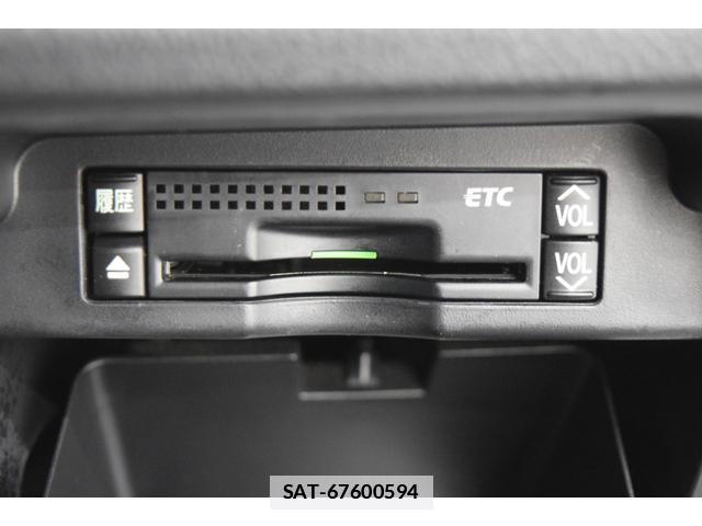 Toyota VOXY 2010-11 7814581-15