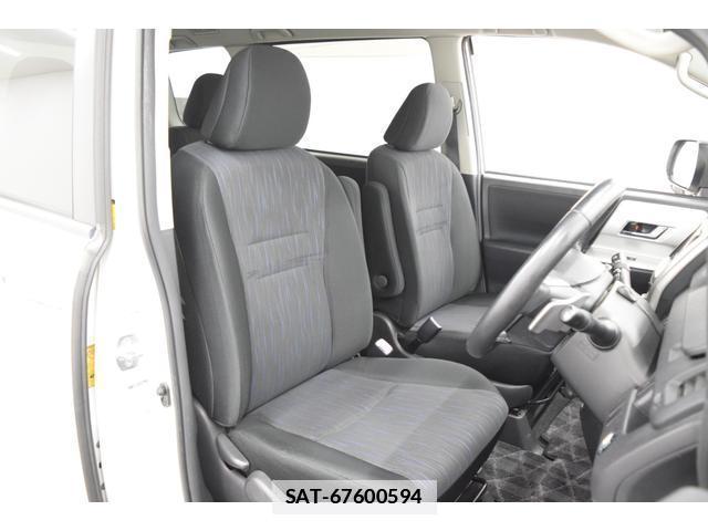 Toyota VOXY 2010-11 7814581-18