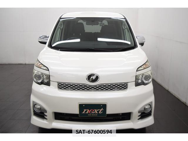 Toyota VOXY 2010-11 7814581-6