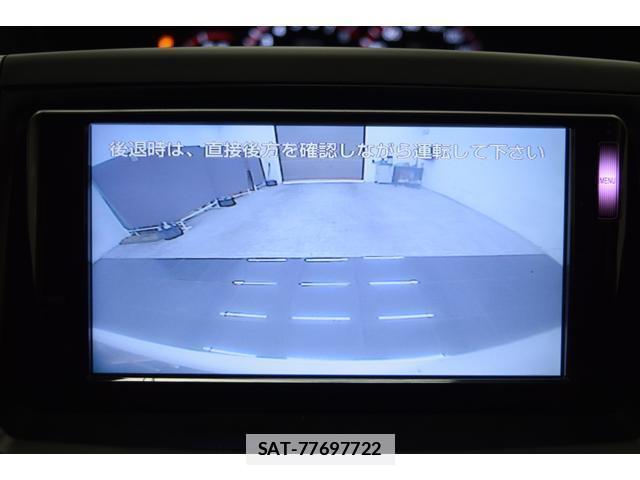 Toyota VOXY 2013-06 7814587-12