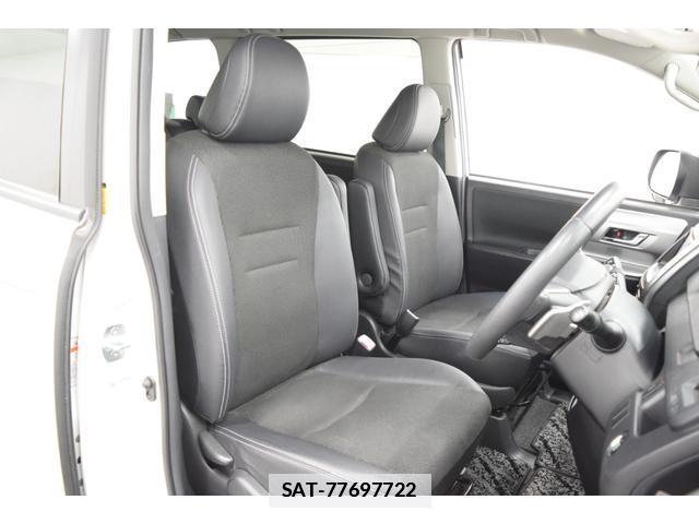 Toyota VOXY 2013-06 7814587-17