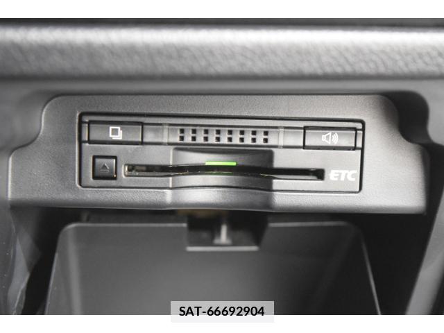 Toyota VOXY 2013-03 7814592-14