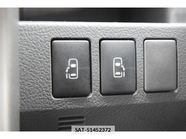Toyota VOXY 2008-09 7814593-13
