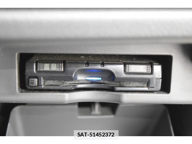 Toyota VOXY 2008-09 7814593-14
