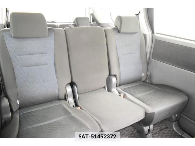 Toyota VOXY 2008-09 7814593-18