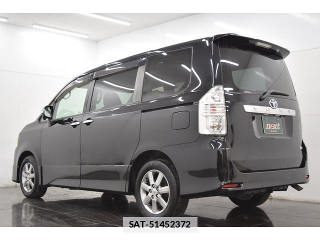 Toyota VOXY 2008-09 7814593-9