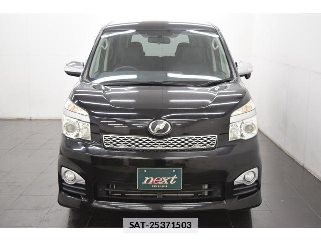 Toyota VOXY 2013-03 7814595-6
