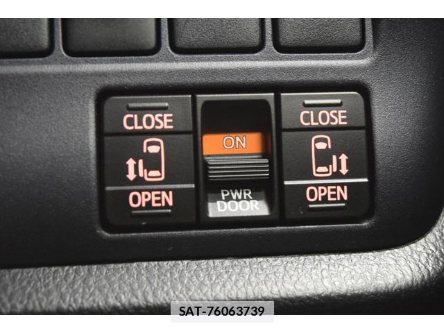 Toyota VOXY 2015-10 7814602-14