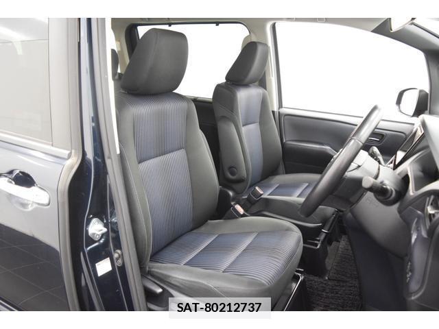 Toyota VOXY 2016-02 7814603-17