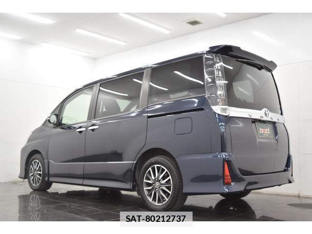 Toyota VOXY 2016-02 7814603-9