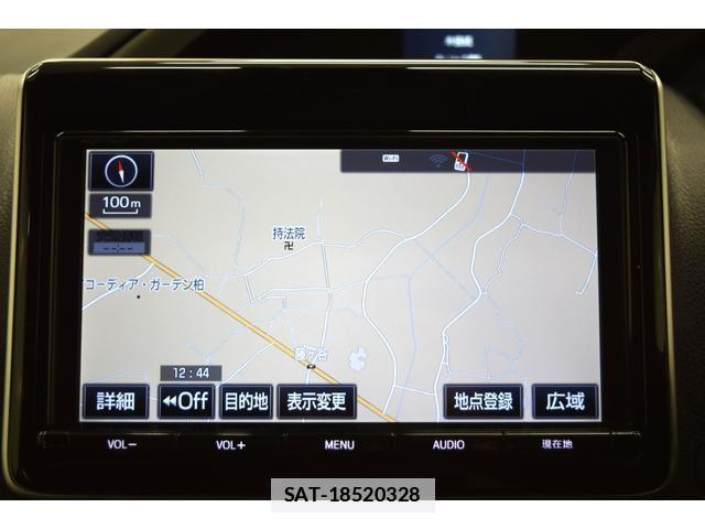 Toyota VOXY 2016-11 7814607-11