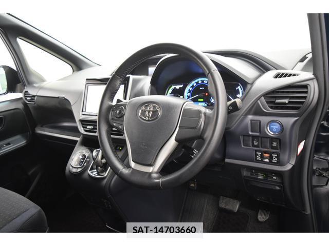 Toyota VOXY 2014-12 7814608-16