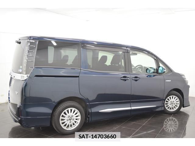Toyota VOXY 2014-12 7814608-8