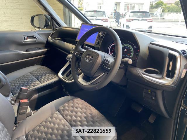 Toyota VOXY 2023-02 7814633-14