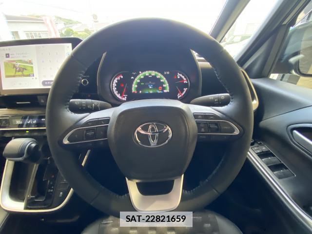 Toyota VOXY 2023-02 7814633-3