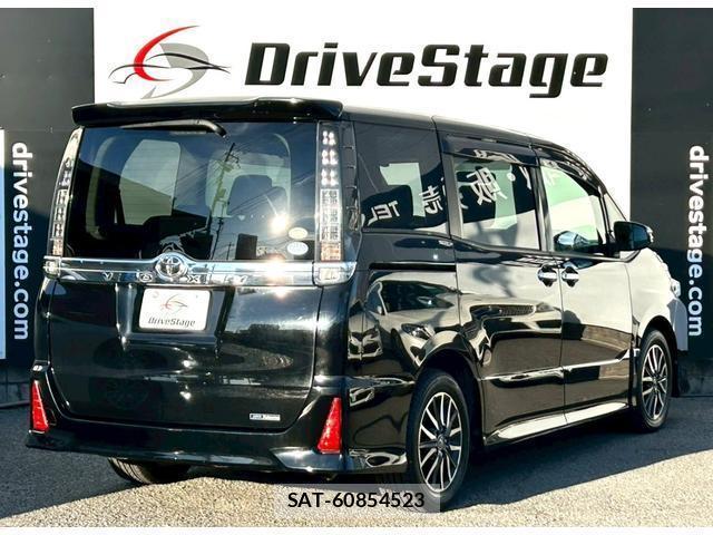 Toyota VOXY 2015-10 7814690-2