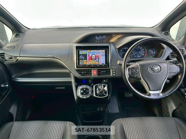 Toyota VOXY 2017-10 7814693-2