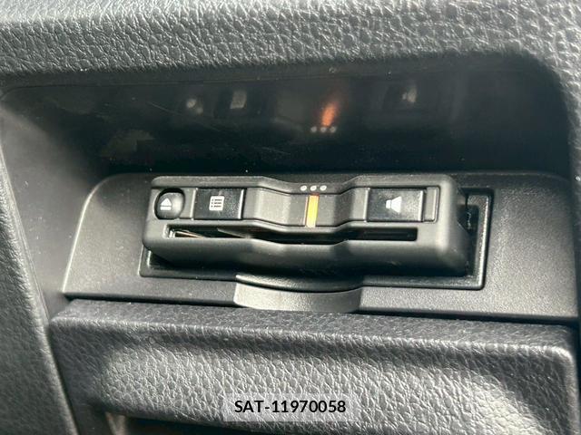 Toyota VOXY 2020-03 7814703-9