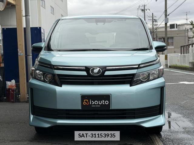 Toyota VOXY 2016-06 7815272-12
