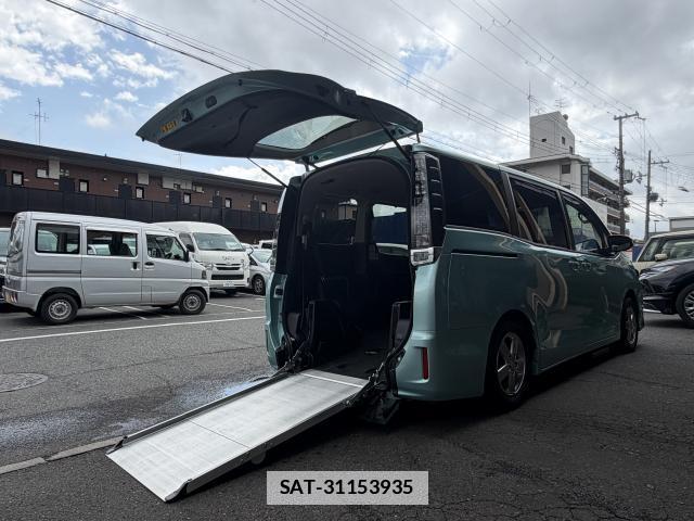 Toyota VOXY 2016-06 7815272-2