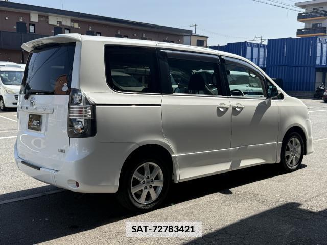 Toyota VOXY 2008-06 7815274-14