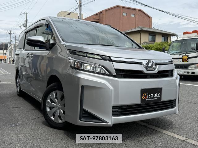 Toyota VOXY 2018-10 7815281-12