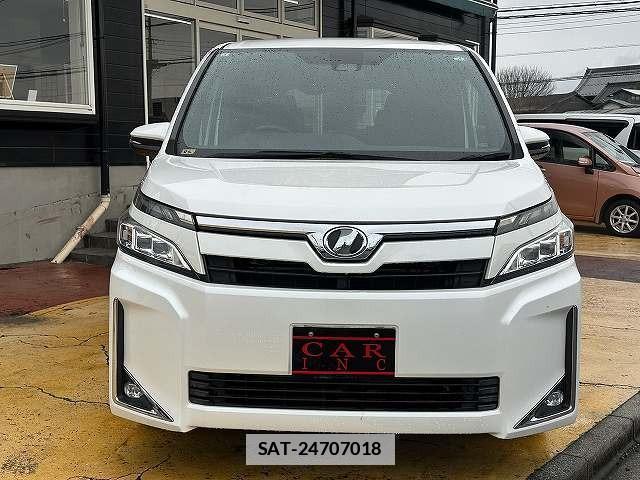 Toyota VOXY 2017-09 7815649-15