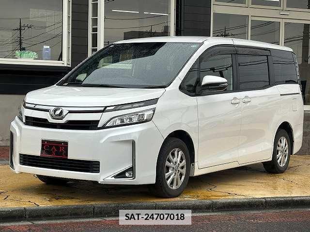 Toyota VOXY 2017-09 7815649-16