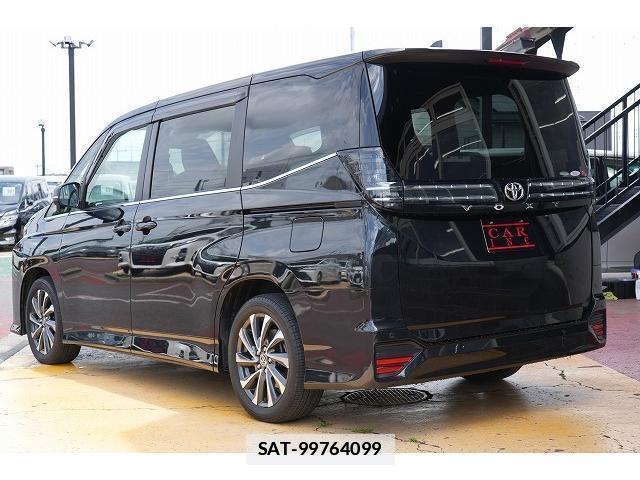Toyota VOXY 2023-11 7815770-2