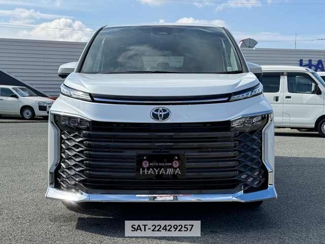 Toyota VOXY 2026-04 7815897-14