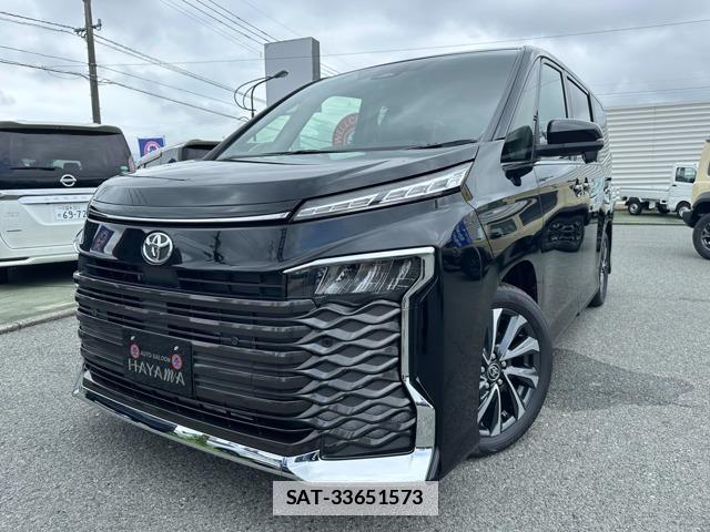Toyota VOXY 2026-06 7816016-0