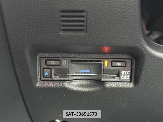 Toyota VOXY 2026-06 7816016-11