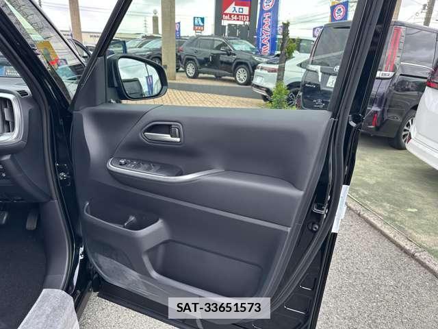 Toyota VOXY 2026-06 7816016-15