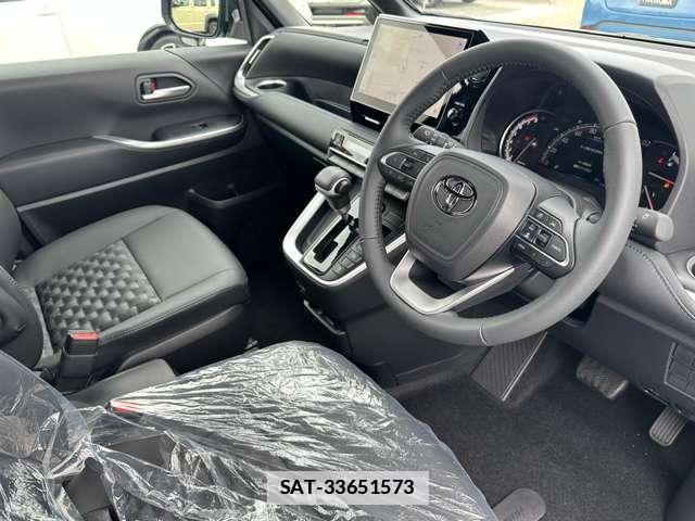 Toyota VOXY 2026-06 7816016-5