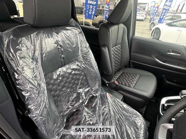 Toyota VOXY 2026-06 7816016-6