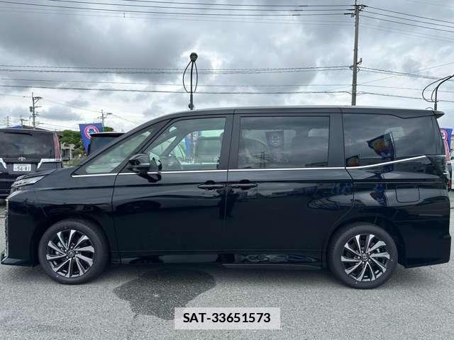 Toyota VOXY 2026-06 7816016-9