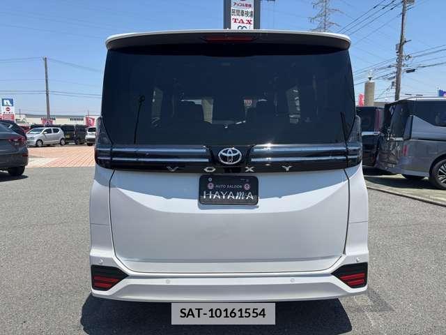 Toyota VOXY 2026-06 7816019-13