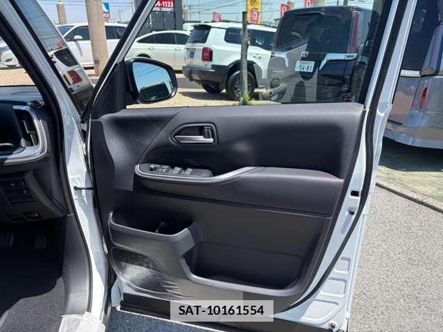 Toyota VOXY 2026-06 7816019-17