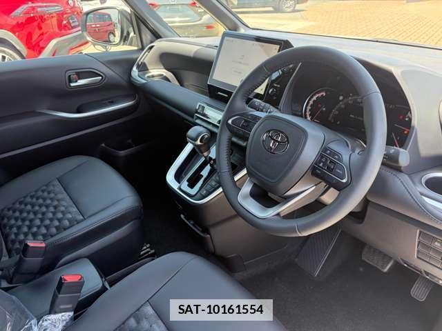 Toyota VOXY 2026-06 7816019-5