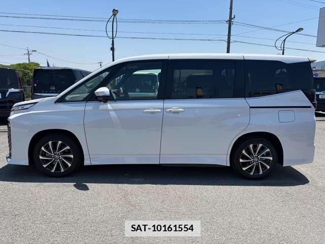 Toyota VOXY 2026-06 7816019-9