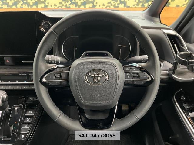 Toyota VOXY 2022-04 7816259-11
