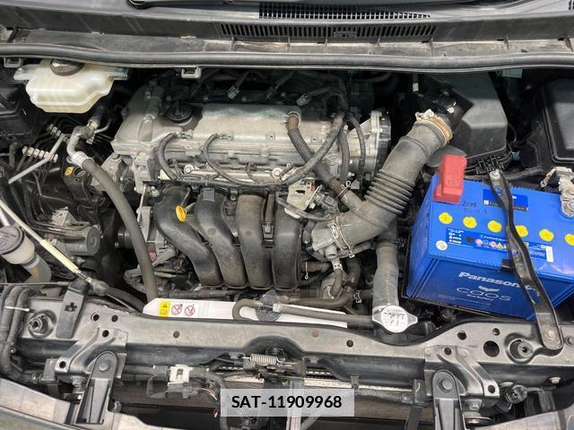Toyota VOXY 2018-04 7816298-17