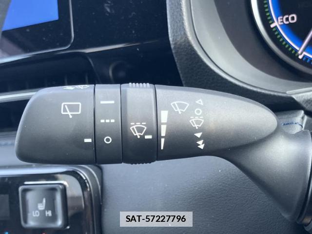 Toyota VOXY 2026-02 7816342-14