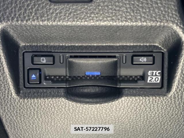 Toyota VOXY 2026-02 7816342-16