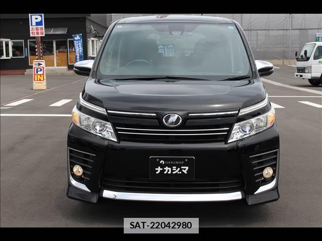Toyota VOXY 2016-04 7816486-12