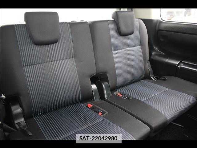 Toyota VOXY 2016-04 7816486-9