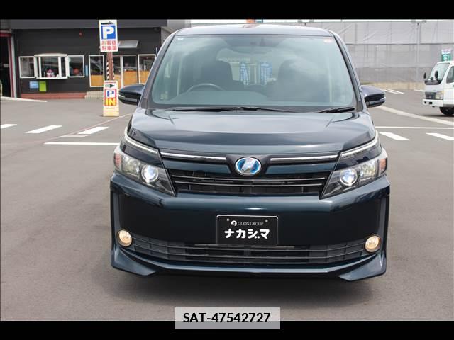 Toyota VOXY 2015-06 7816491-12