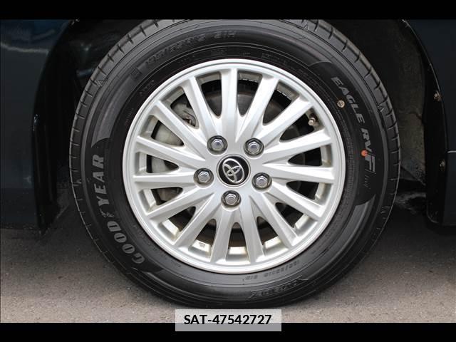 Toyota VOXY 2015-06 7816491-19