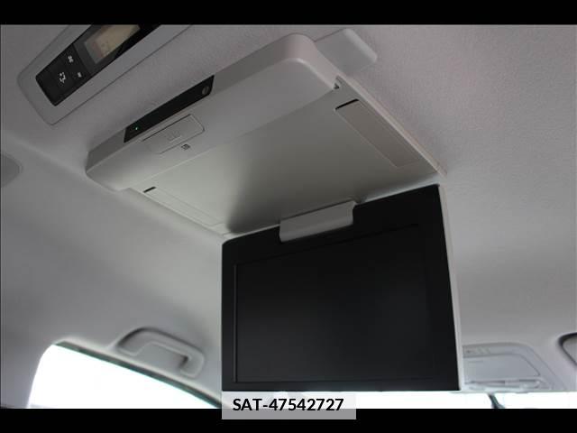 Toyota VOXY 2015-06 7816491-5