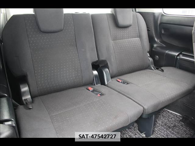 Toyota VOXY 2015-06 7816491-9